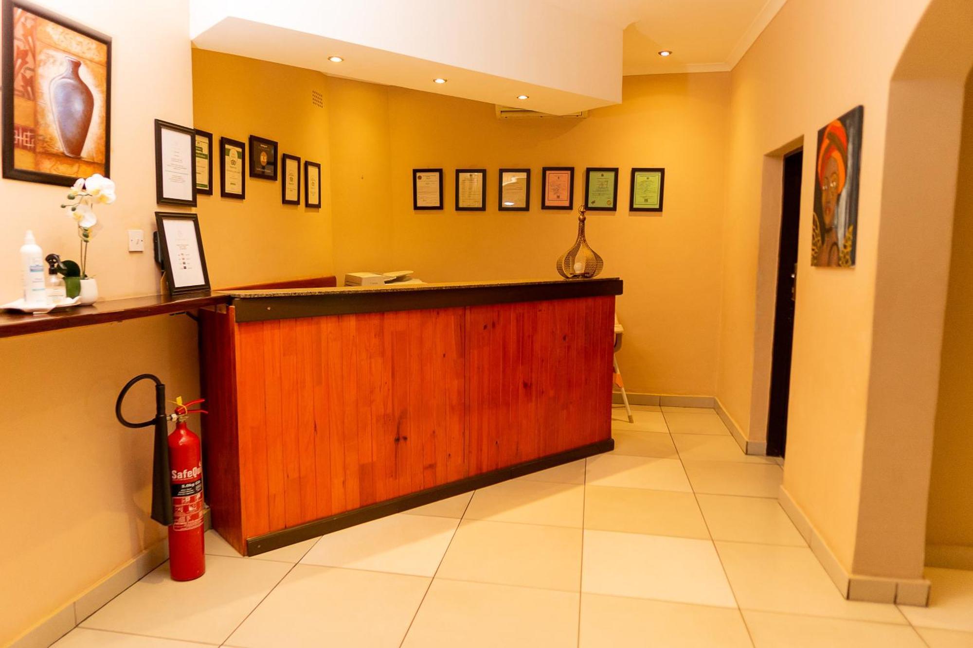 Casa Mia Lodge & Restaurant Blantyre Extérieur photo